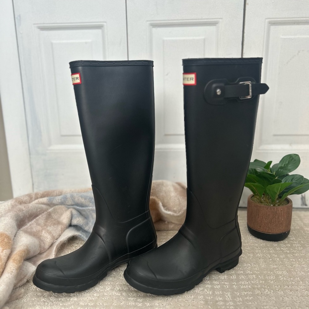 Hunter Rain Boots | Size: 6 - Picture 3 of 6